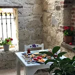 Perla Rossa ホテル 2*