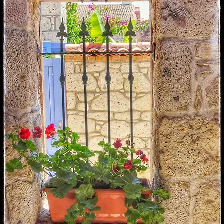 Perla Rossa 酒店 2*