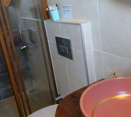 Perla Rossa فندق 2*